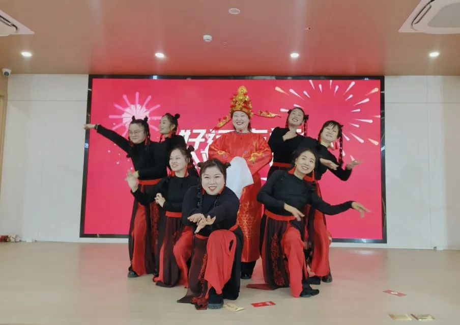 https://gyyey.wxlxjy.com/contents/sitefiles2039/10199337/images/55227872.jpeg